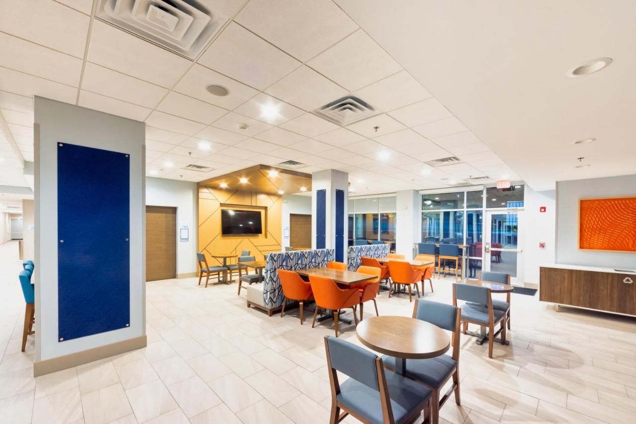 Holiday Inn Express & Suites - Harrisonburg University Area By Ihg Εξωτερικό φωτογραφία