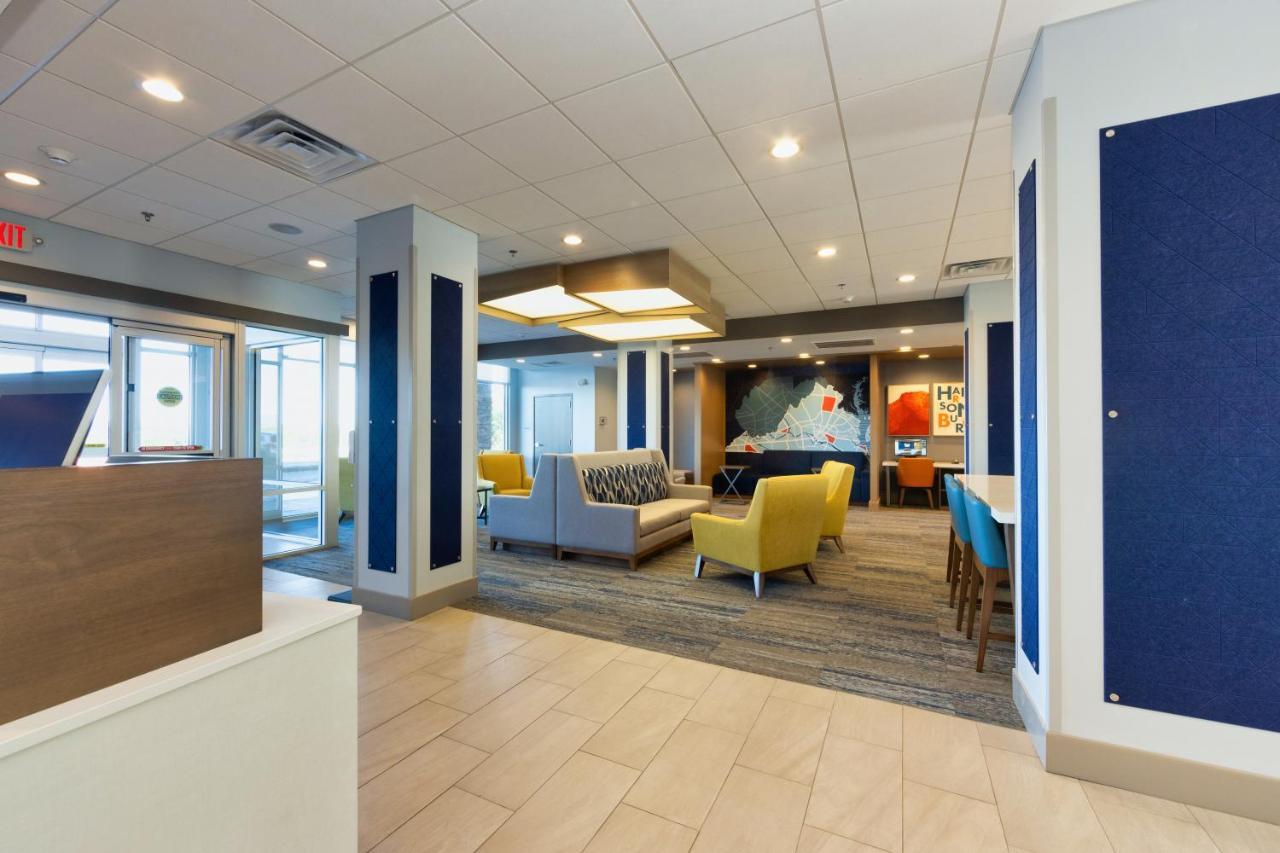 Holiday Inn Express & Suites - Harrisonburg University Area By Ihg Εξωτερικό φωτογραφία