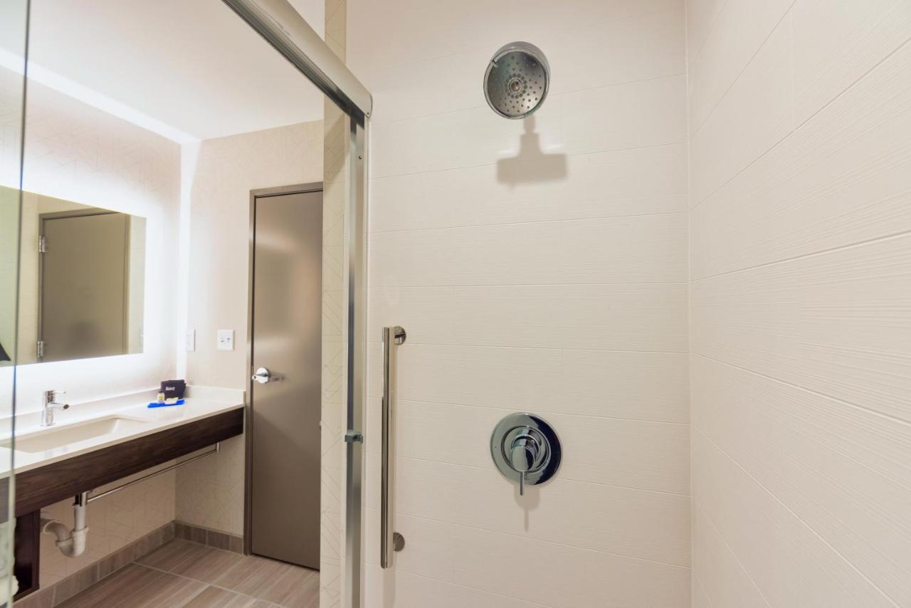 Holiday Inn Express & Suites - Harrisonburg University Area By Ihg Εξωτερικό φωτογραφία
